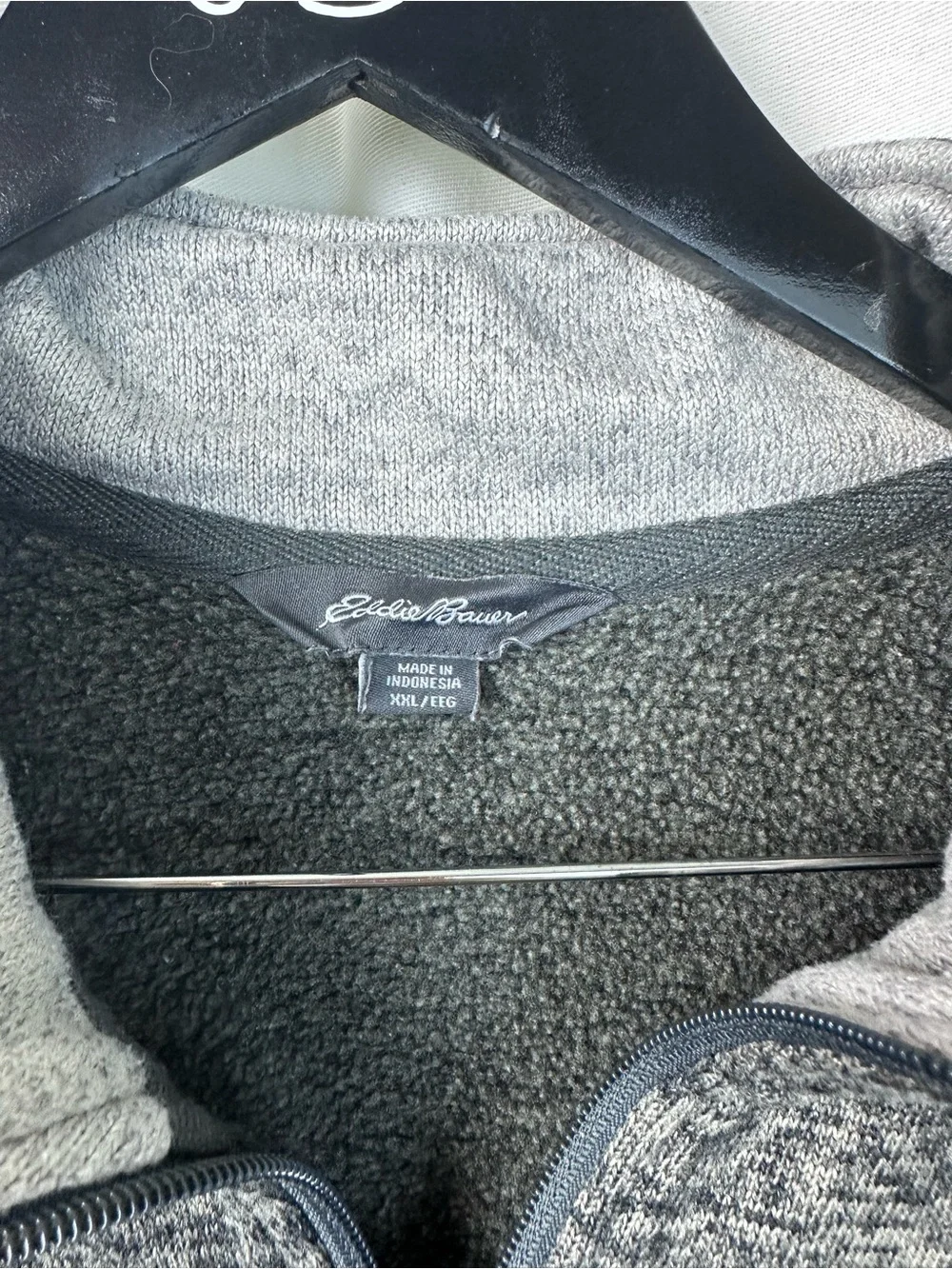 Eddie Bauer Men's Heather Charcoal Quarter-Zip Pullover